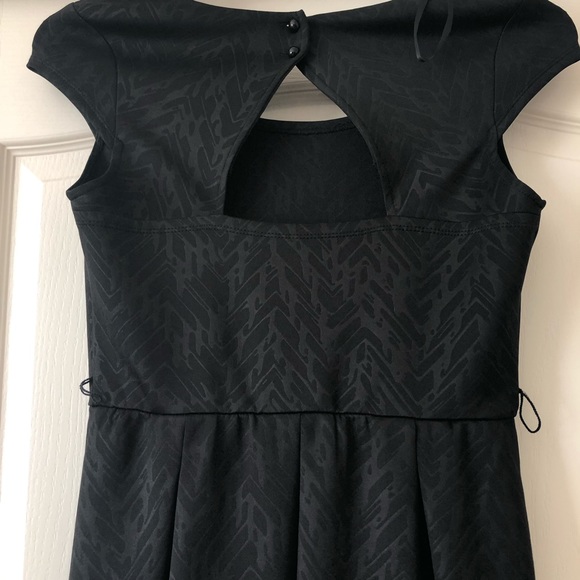 💕HP🎉 IZ BYER DRESS💕 - Picture 3 of 8